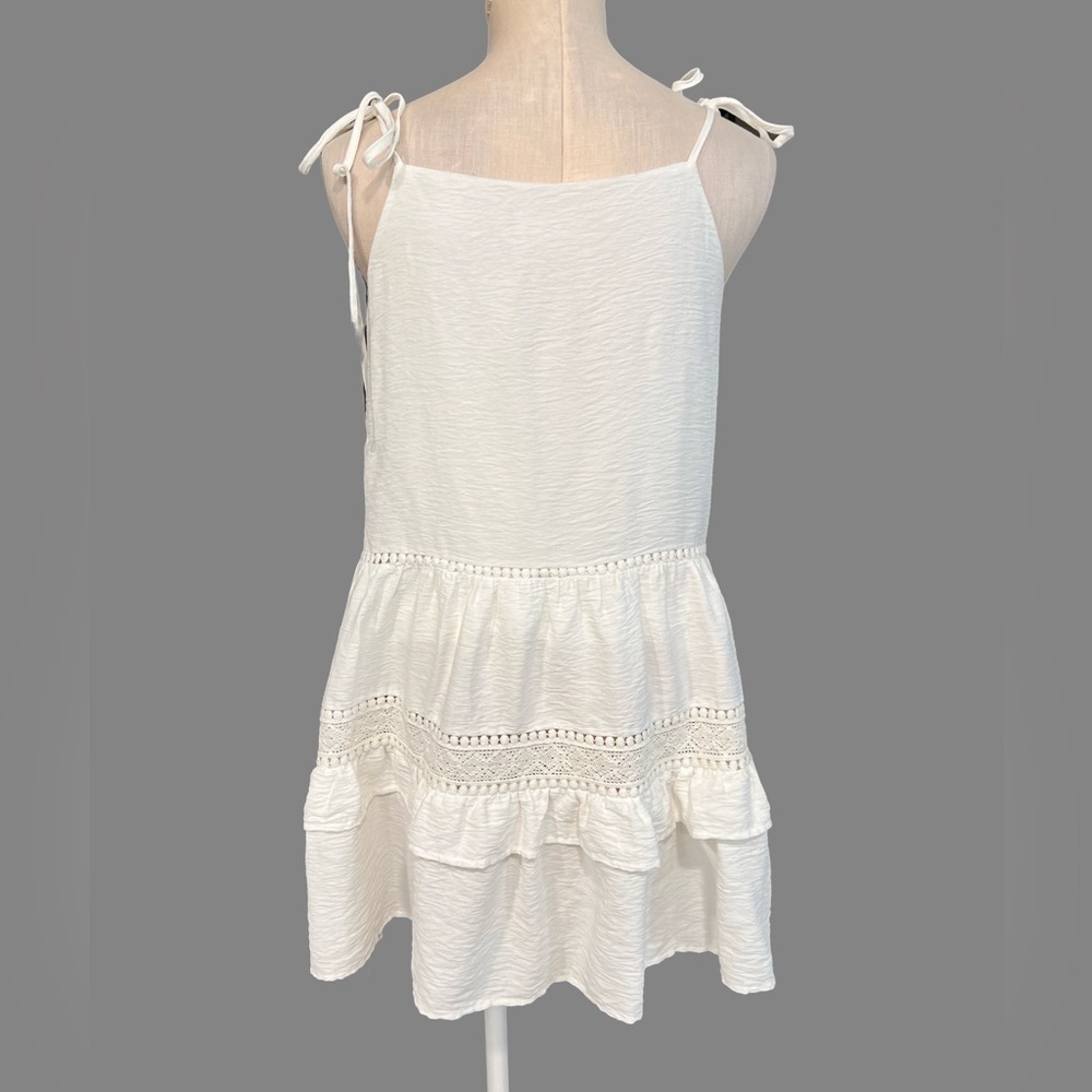 SUGARLIPS white tied spaghetti straps summer dress with ruffle and lace